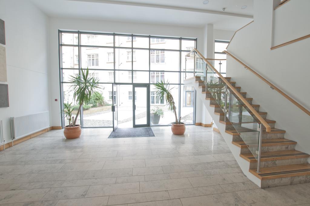 City Centre Serviced Apartments Белфаст Экстерьер фото